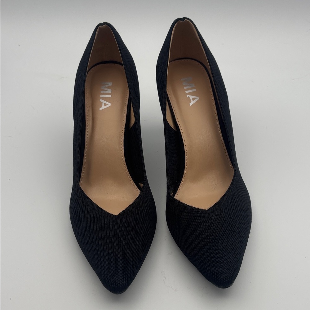 MIA Women's Knit Black Pumps, Size 8.5